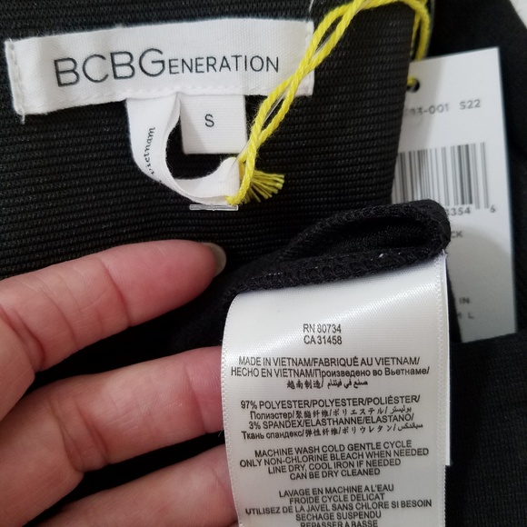 BCBGeneration black knit mini skirt sz. S - Picture 3 of 6